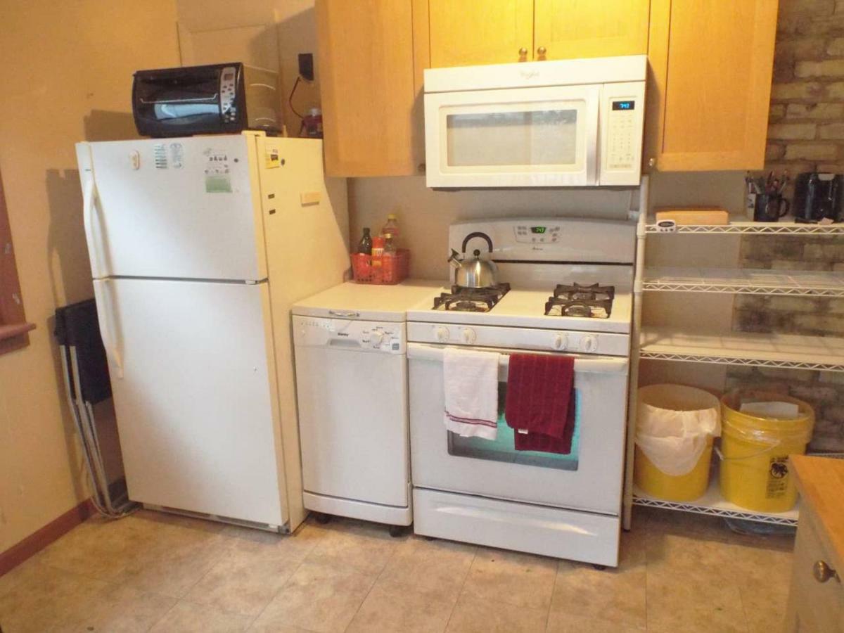 Comfortable 3 Bedroom Craftsman Bungalow In Milwaukee'S Bay View Neighborhood Eksteriør billede
