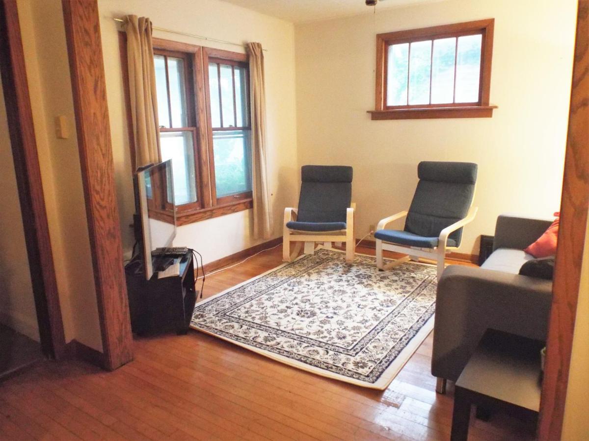Comfortable 3 Bedroom Craftsman Bungalow In Milwaukee'S Bay View Neighborhood Eksteriør billede
